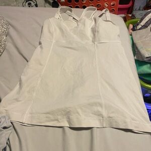 White tank top Lululemon